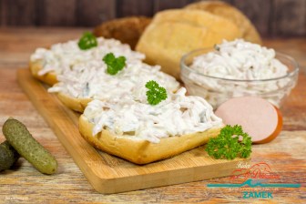 Fleischsalat_auf-Broetchen